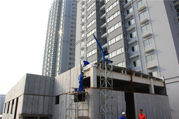 鋼結構外墻板安裝